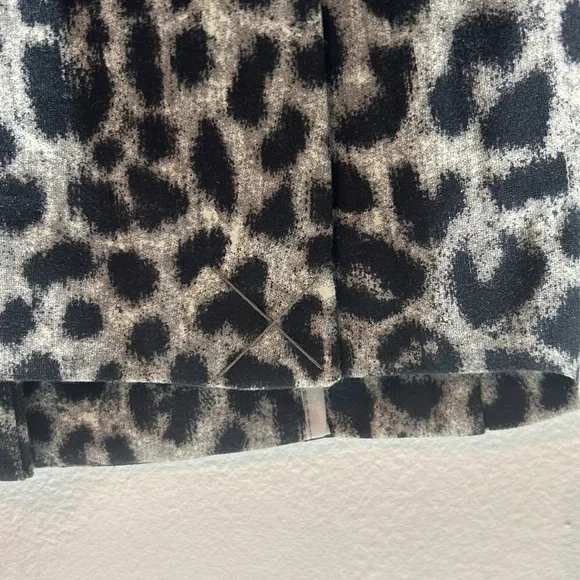 CAbi Leopard Stretch Blazer Jacket Women's Size 4 Jungle Cat Animal Print - Picture 8 of 11